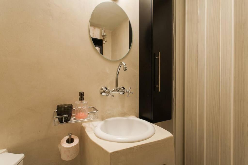 Home Sweet Home @ Central Athens 52 Sq.M. Exterior photo